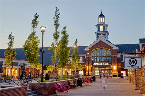 woodbury commons premium outlets.